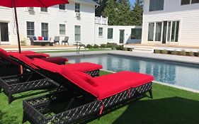 Seven Resort Style Inn Near Beach